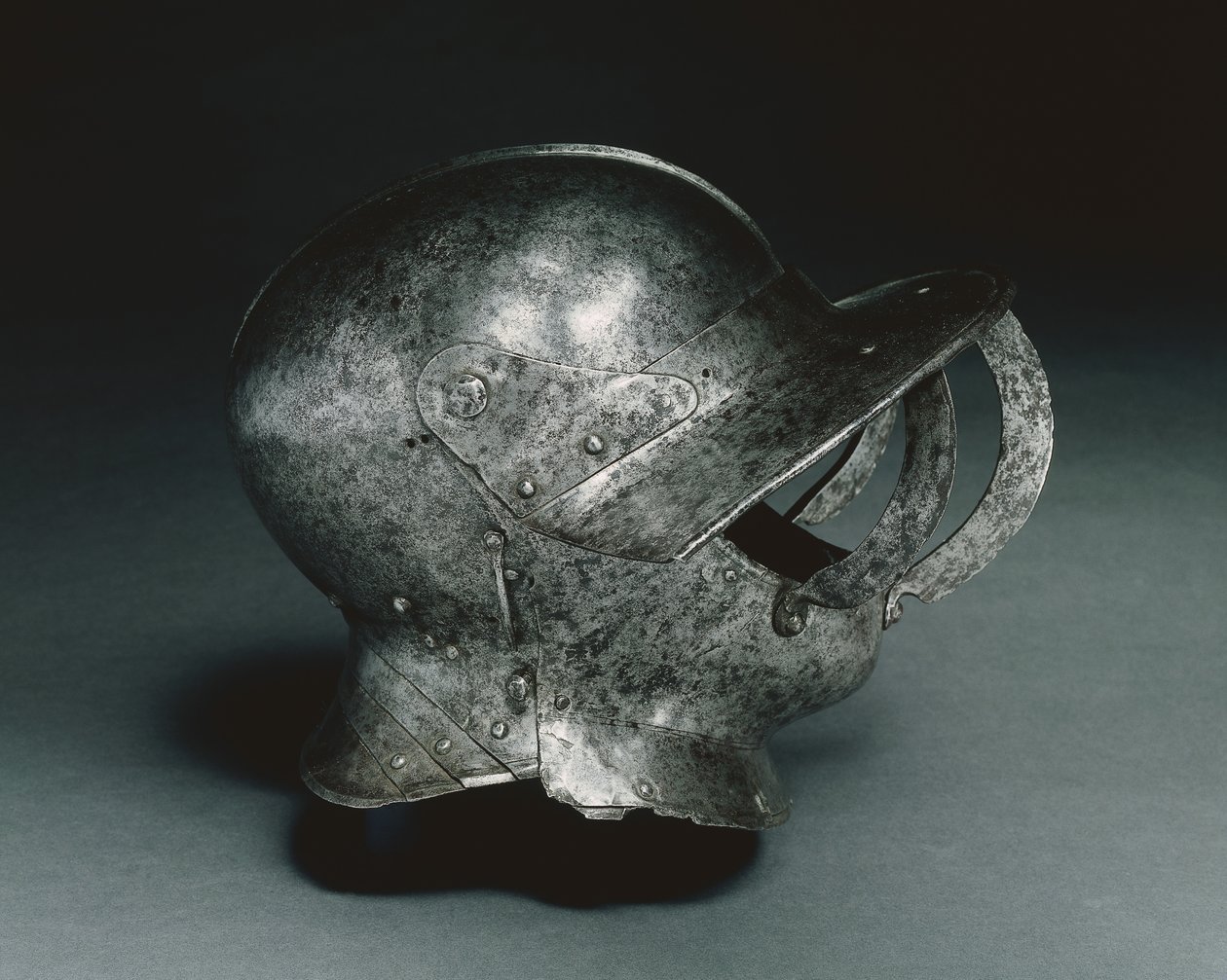Kapalı burgonet kask, 1500