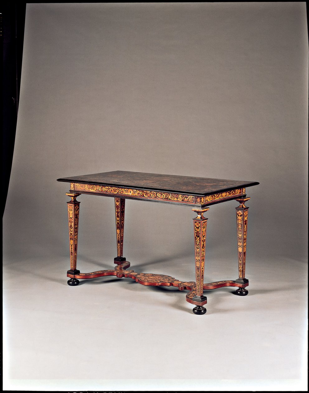 İşlemeli masa, Roma, c.1730 by Italian School