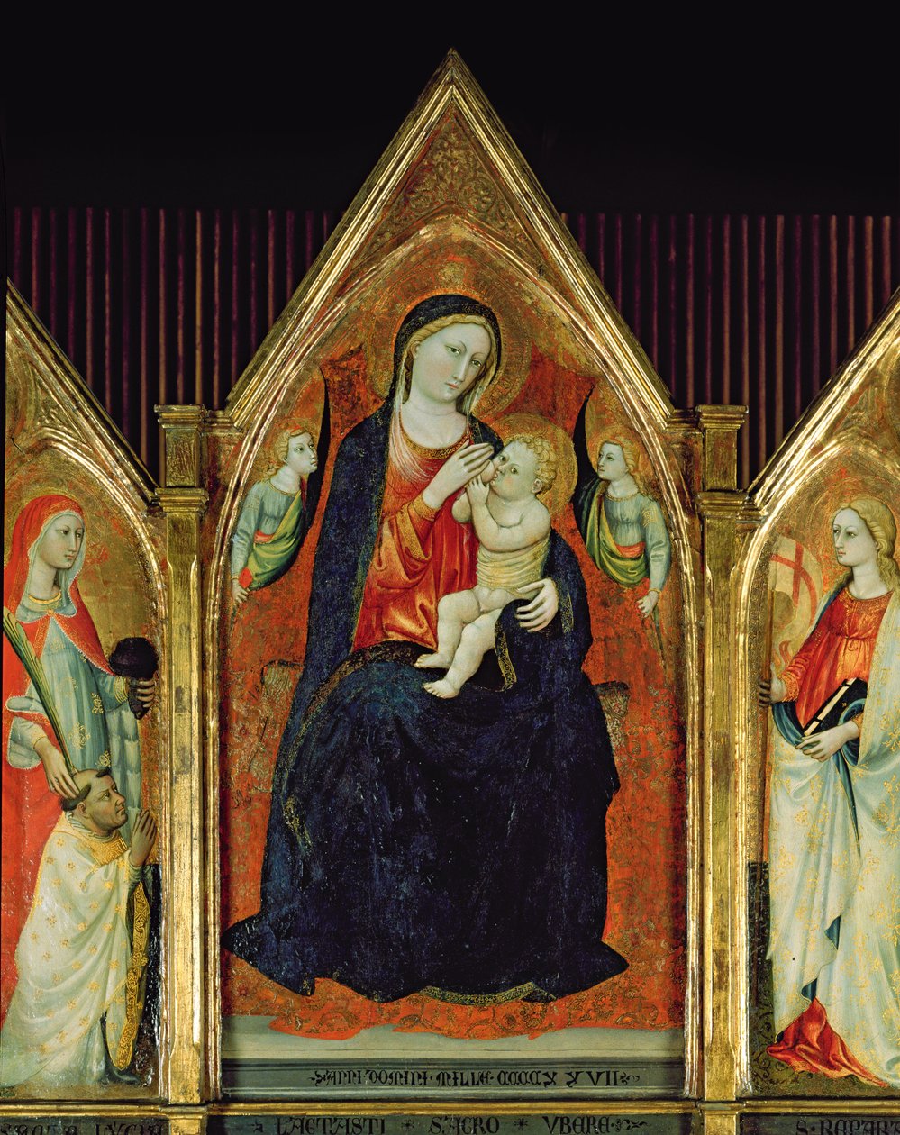 Madonna, Mesih Çocuğunu azizlerle birlikte emziriyor (ahşap üzerine tempera) (254064 detayı) by Italian School