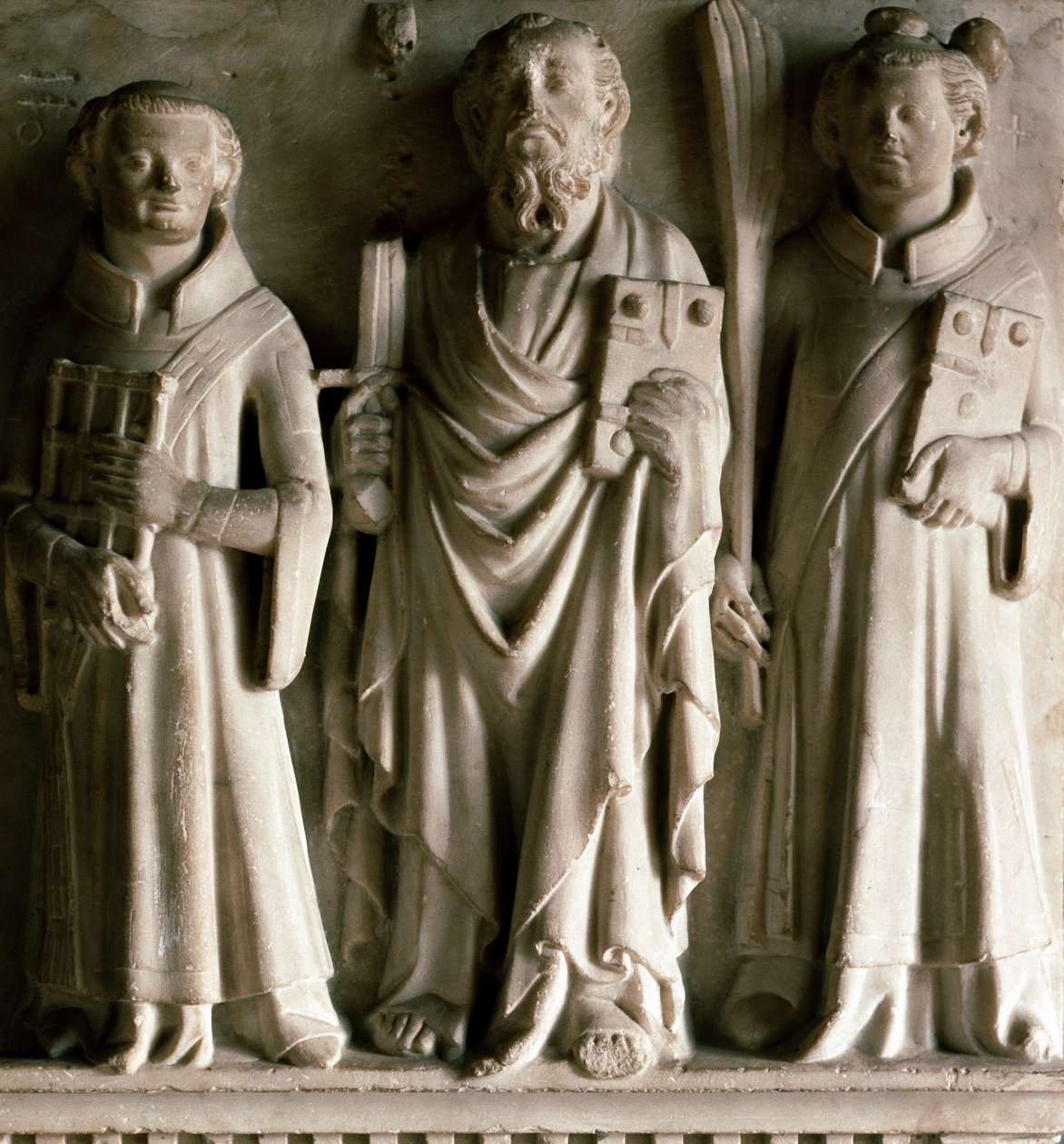 Campione okulundan Saint Paul, Saint Laurent ve Saint Etienne Bas kabartması. İtalya