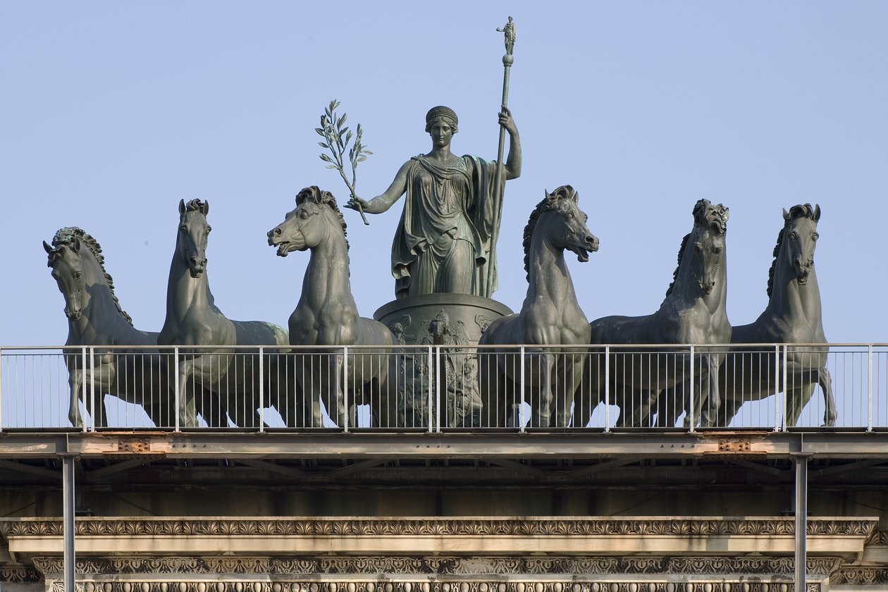 Altı atlı savaş arabası, Arch of Peace, Milano, İtalya detayı by Italian School