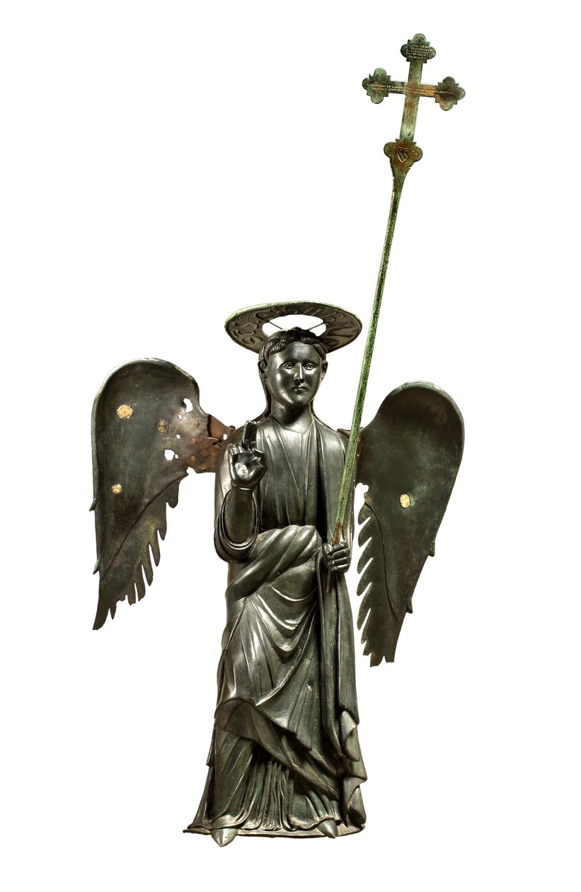 Bir tören haçı tutan Aziz Gabriel Archangel, XII. Yüzyıl bronz heykeli, 1369 Haçı by Italian School