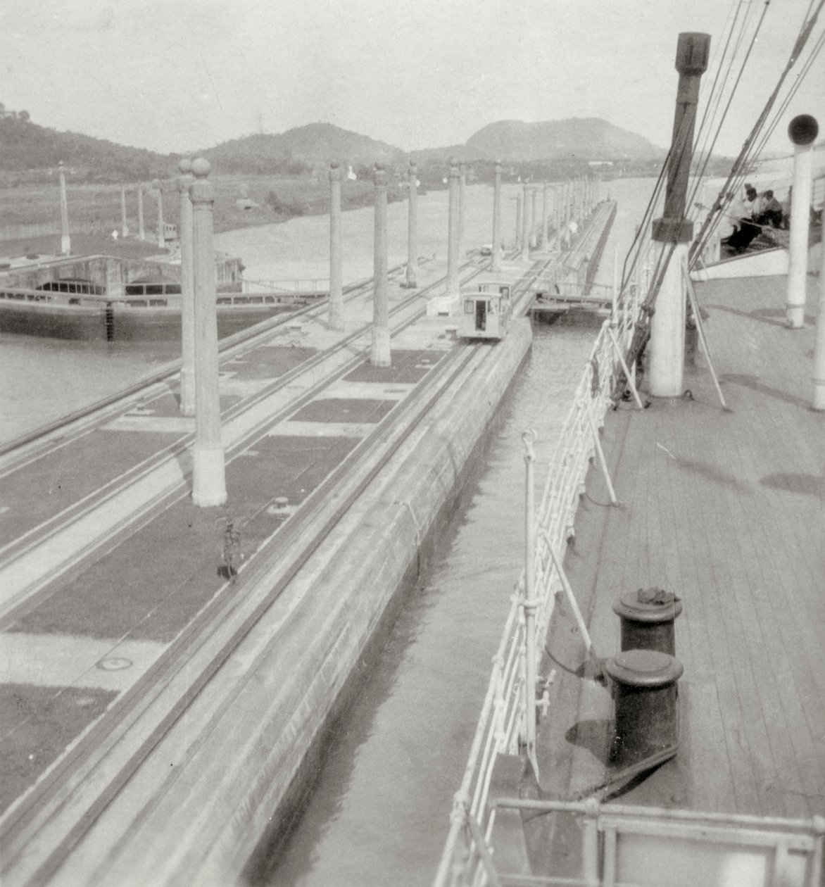 SS Orbita, Panama Kanalı, Panama, 20. yüzyıl by J. Dearden Holmes
