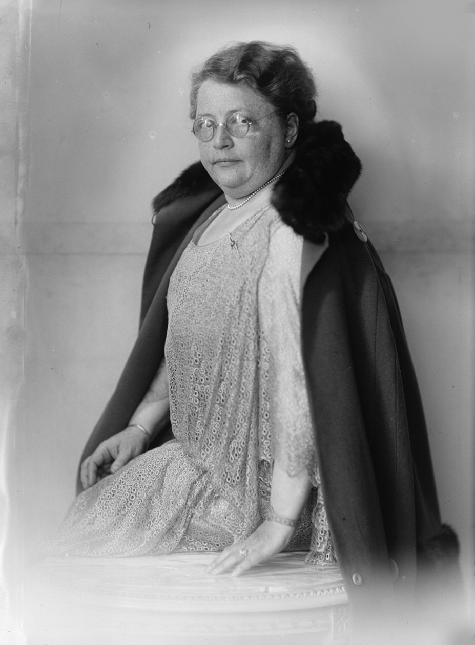 Rozet Rosa Manus 1881-1943 by Jacob Merkelbach