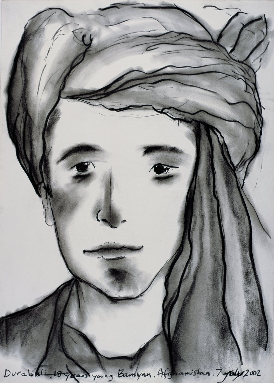 Durabali, 18 yaşında Genç, Bamyan, Afganistan, 2002 (kağıt üzerinde kömür) by Jacob Sutton