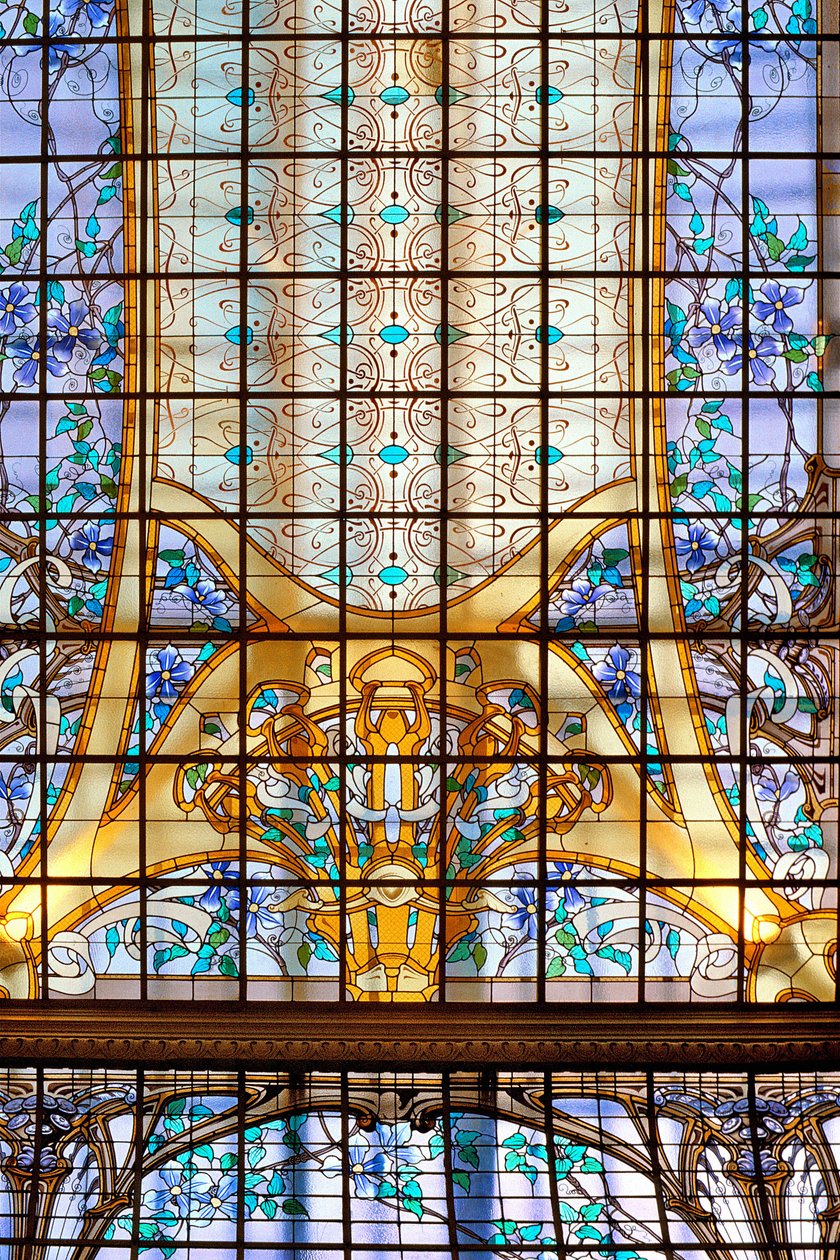 Nancy (bölüm 54), Art Nouveau, “” La verriere aux Clematites “” (1901), Vitray, Jacques Grube (1870-1936), Credit Lyonnais, rue St Georges by Jacques Gruber