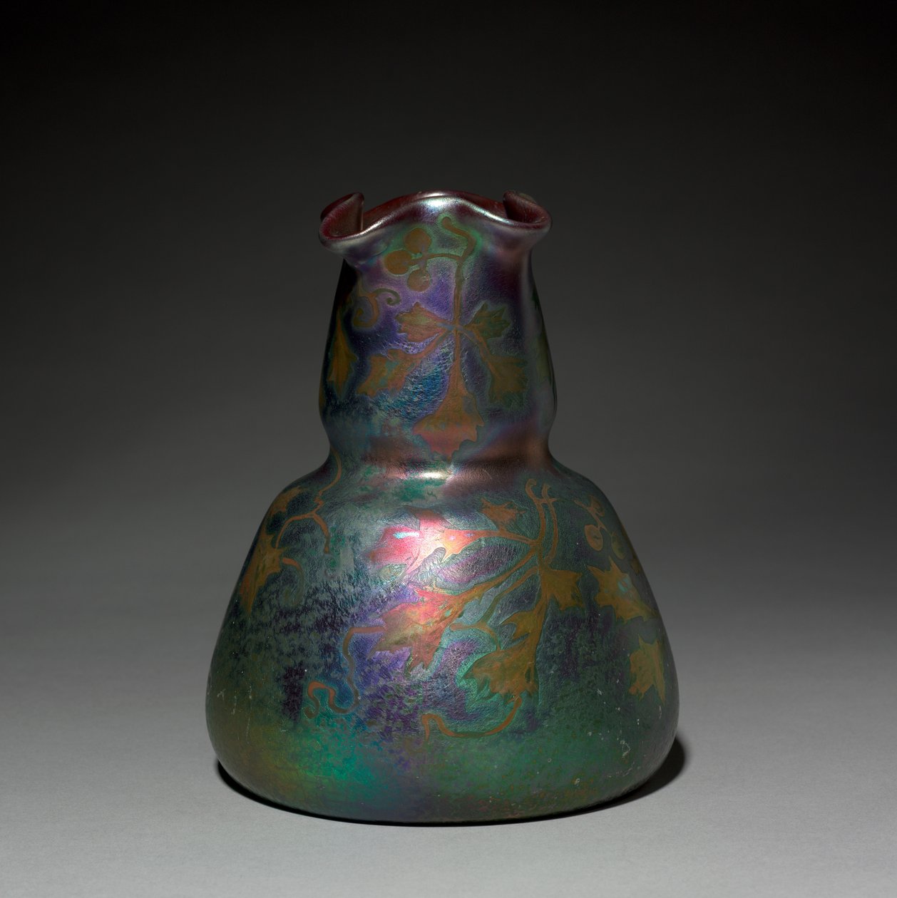 Vazo, Weller Pottery tarafından yapılmıştır, ABD, 1901-1907 by Jacques Sicard