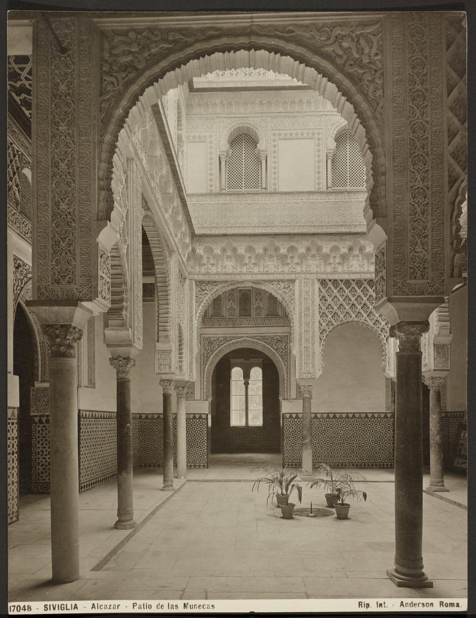 Alcazar, Bebekler Avlusu by James Anderson