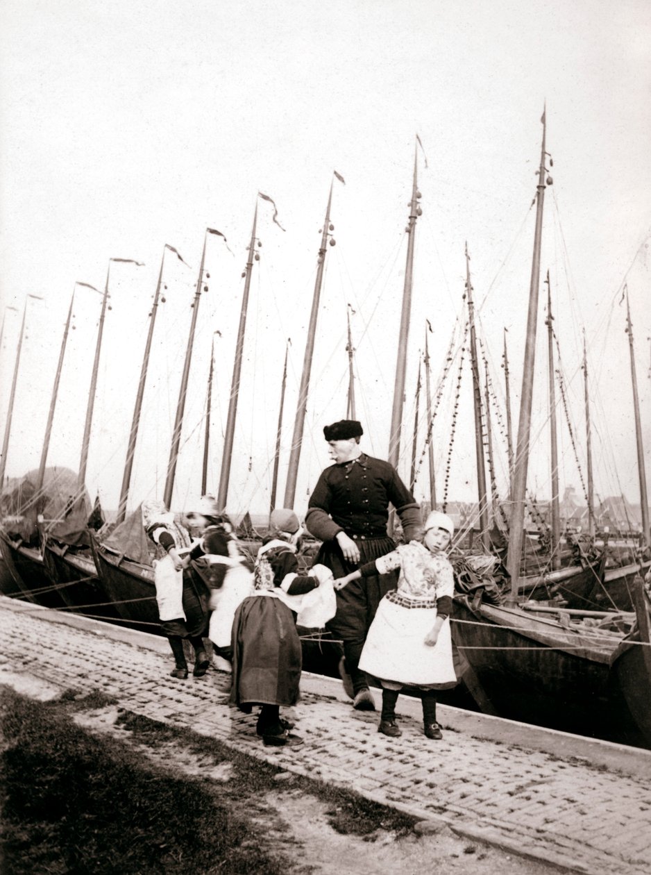 Marken Adası halkı, Hollanda, 1898 by James Batkin