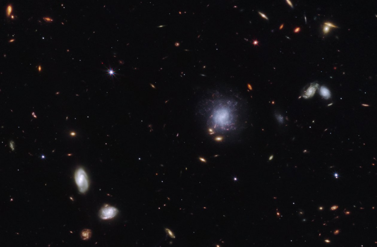 Kilonova ve Ev Sahibi Galaksi by James Webb Space Telescope (NASA)