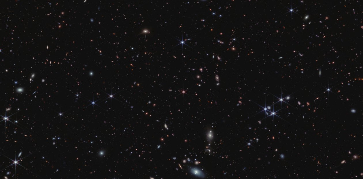 Quasar J0100+2802 (NIRCam Görüntüsü) by James Webb Space Telescope (NASA)