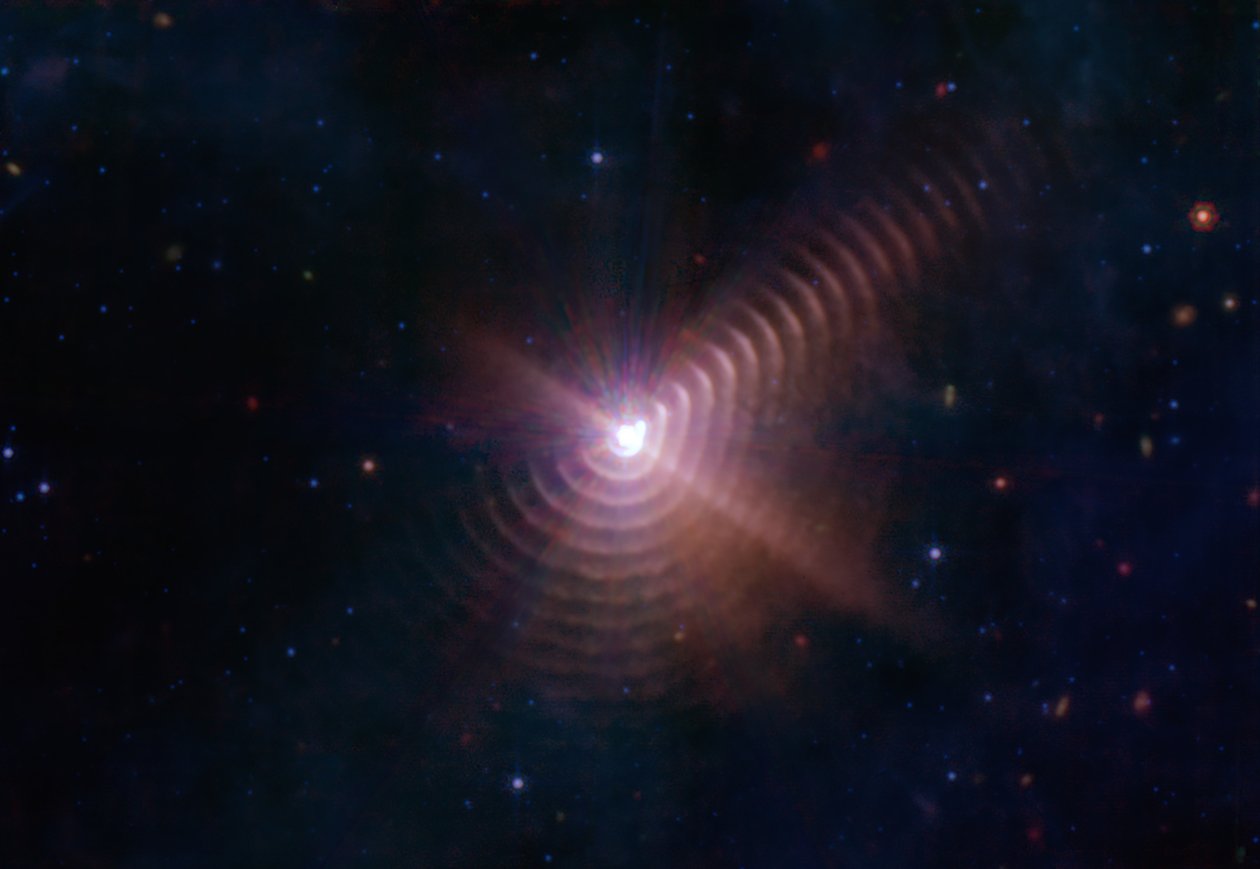 Wolf-Rayet 140 (MIRI) by James Webb Space Telescope (NASA)