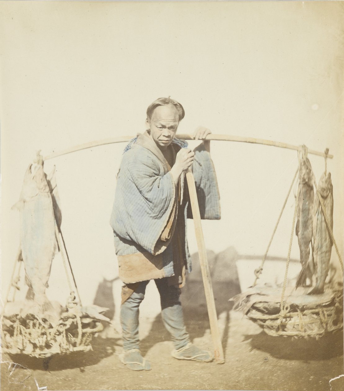Balıkçı, avı ile (el ile boyanmış s/b fotoğraf) by Japanese Photographer