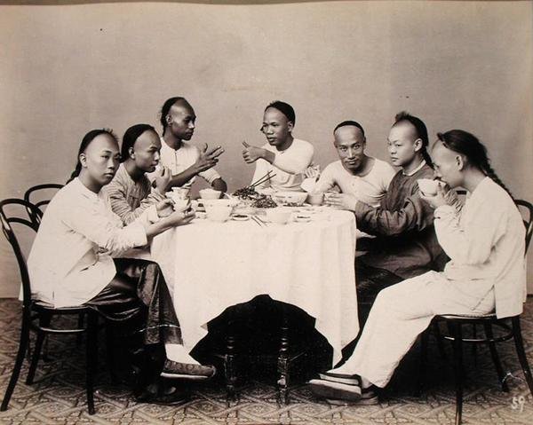 Grup portresi by Japanese Photographer