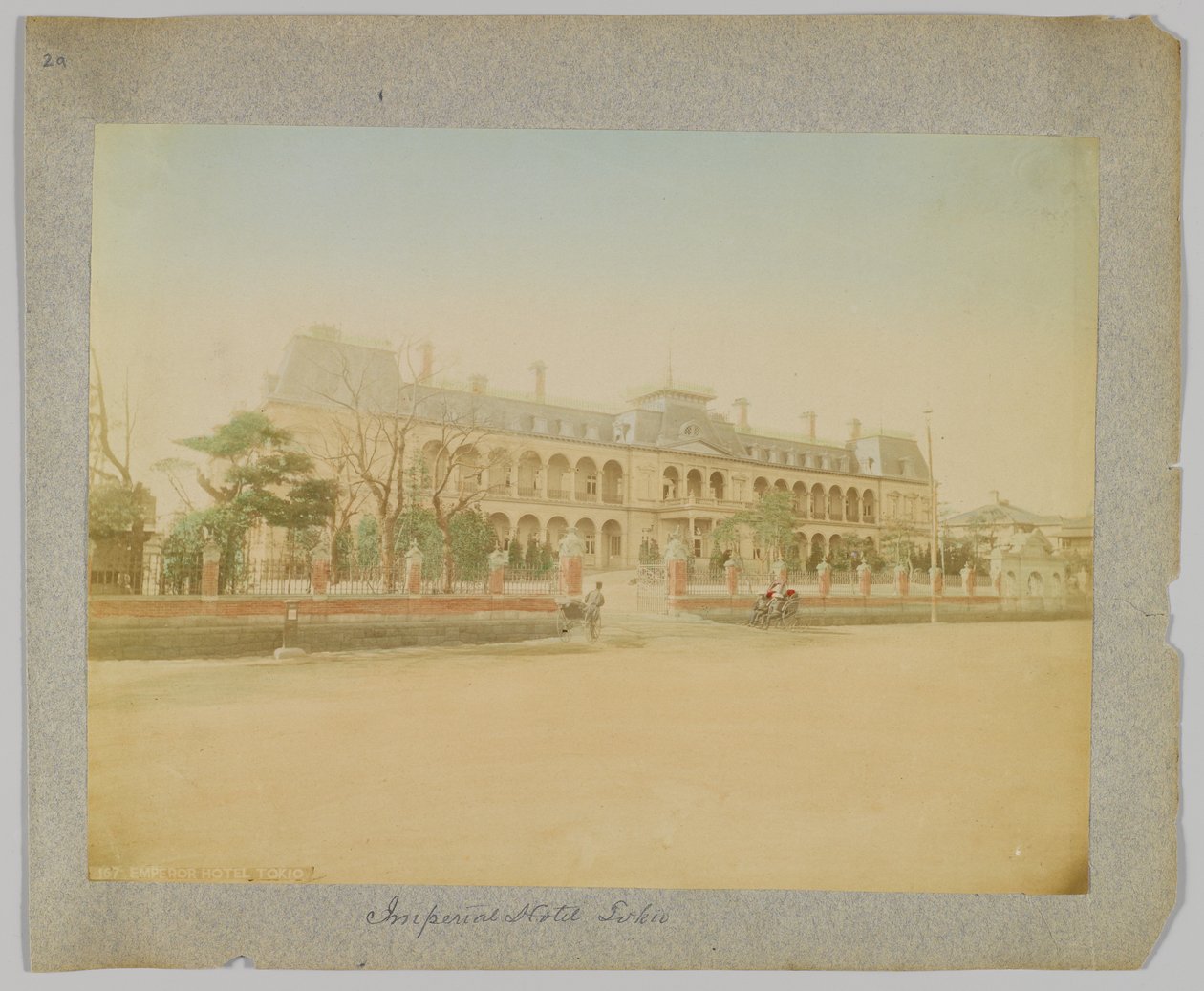 Imperial Hotel, Tokyo, Japonya (el ile renklendirilmiş s/b fotoğraf) by Japanese Photographer