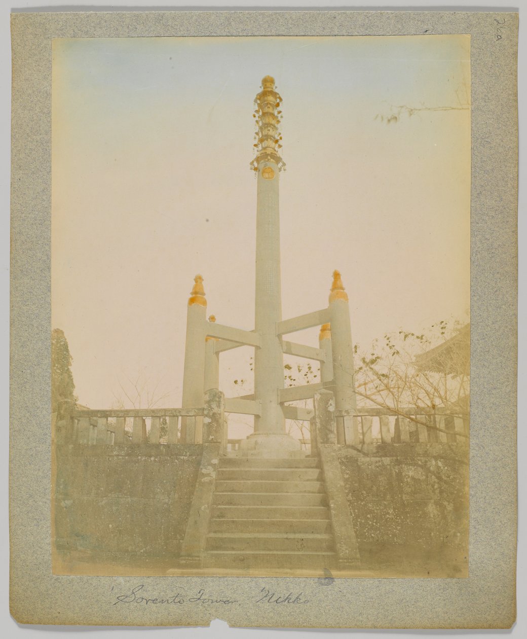 Sorento Kulesi, Nikko, Japonya (el boyaması s/b fotoğraf) by Japanese Photographer