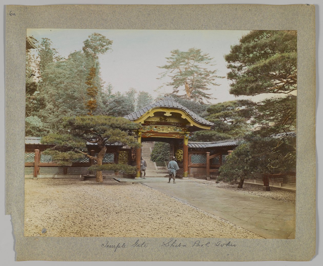 Temple Gate, Shiba Park, Tokyo, Japonya (el boyaması s/b fotoğraf) by Japanese Photographer