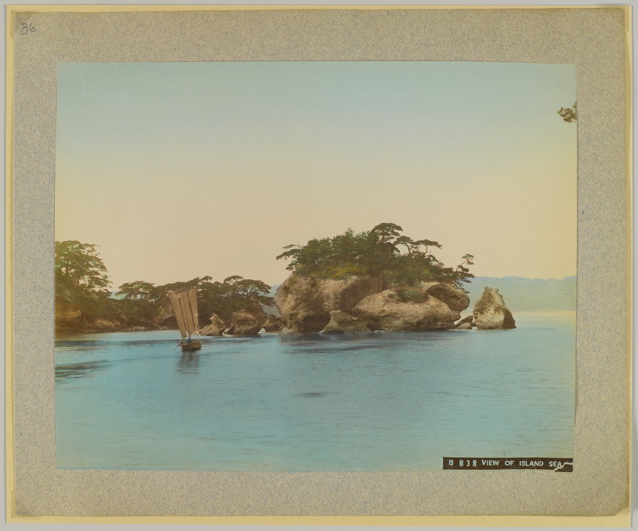 Adaların görünümü, Japonya (el boyaması s/b fotoğraf) by Japanese Photographer