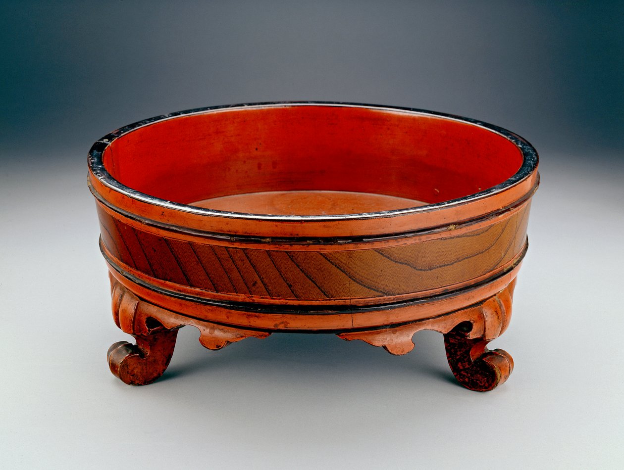 Bir Budist el yıkama töreni için kullanılan lavabo, 1345 veya 1406 (cilalı ahşap) by Japanese School