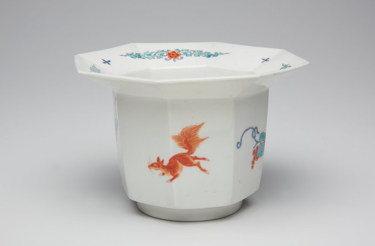 Kupa, 17. yüzyıl sonu - 18. yüzyıl başı(Kakiemon, sır üstü emayeli porselen) by Japanese School