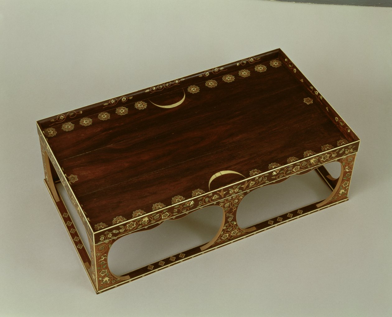 Fildişi kakmalı ayak taburesi, Nara by Japanese School