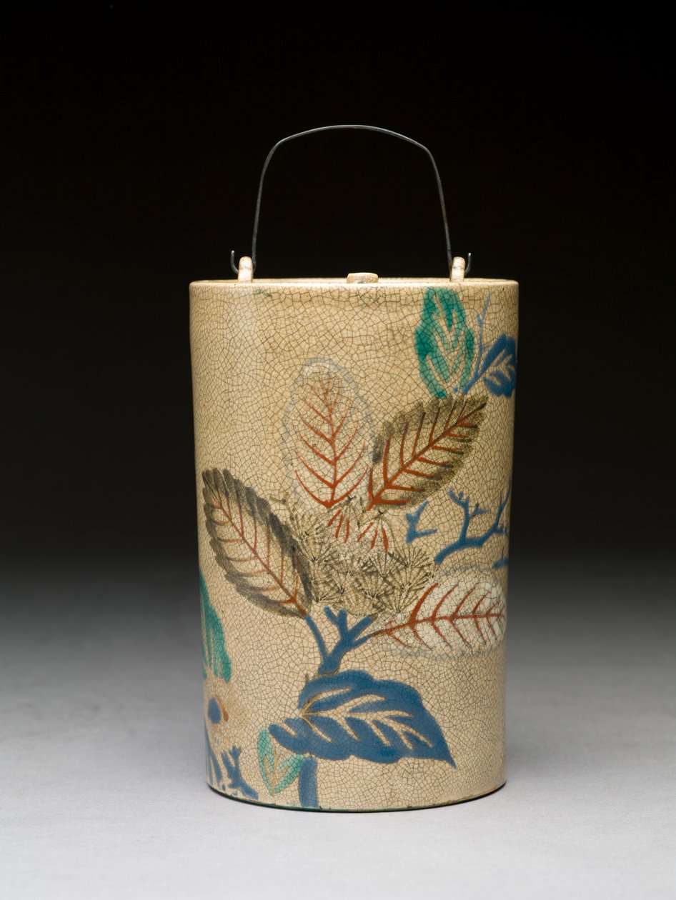 Sake şişesi, 17. yüzyıl (sır üstü emayeli kyoto çanak çömlek) by Japanese School