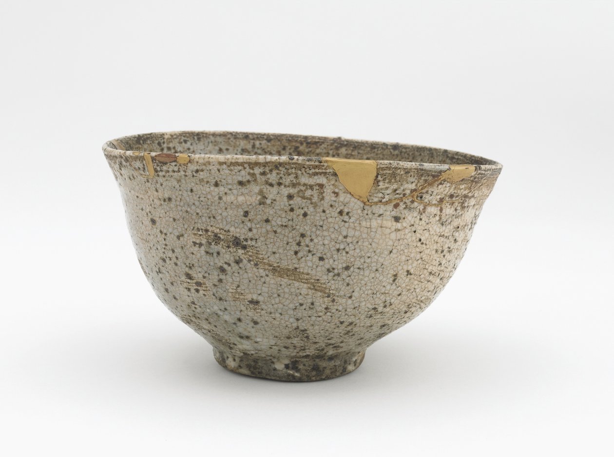 Çay kasesi, Edo dönemi, 18.- 19. yüzyıl (ahşap-kül sır altına fırçalanmış beyaz astarlı taş eşya) by Japanese School