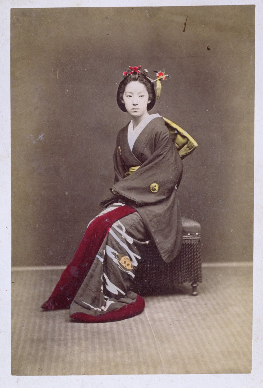Kimonolu Genç Kız, 1860-70 dolayları (el renkli fotoğraf) by Japanese School