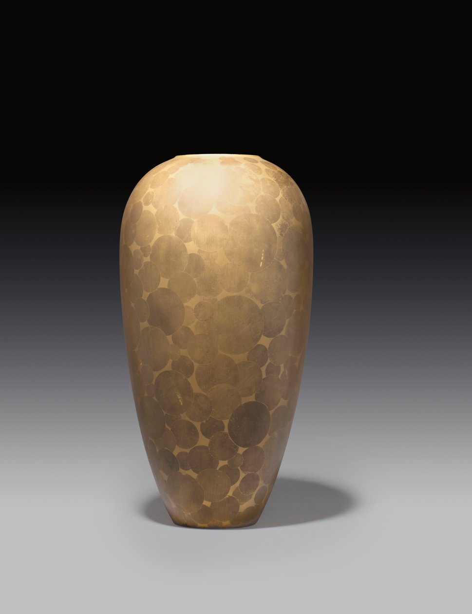 Vazo, c.1925 (cilalı metal) by Jean Dunand
