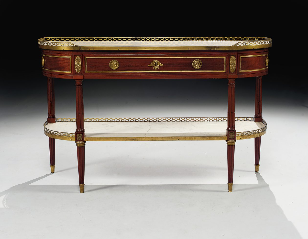 Louis XVI büfe konsolu by Jean Frederic Birckel
