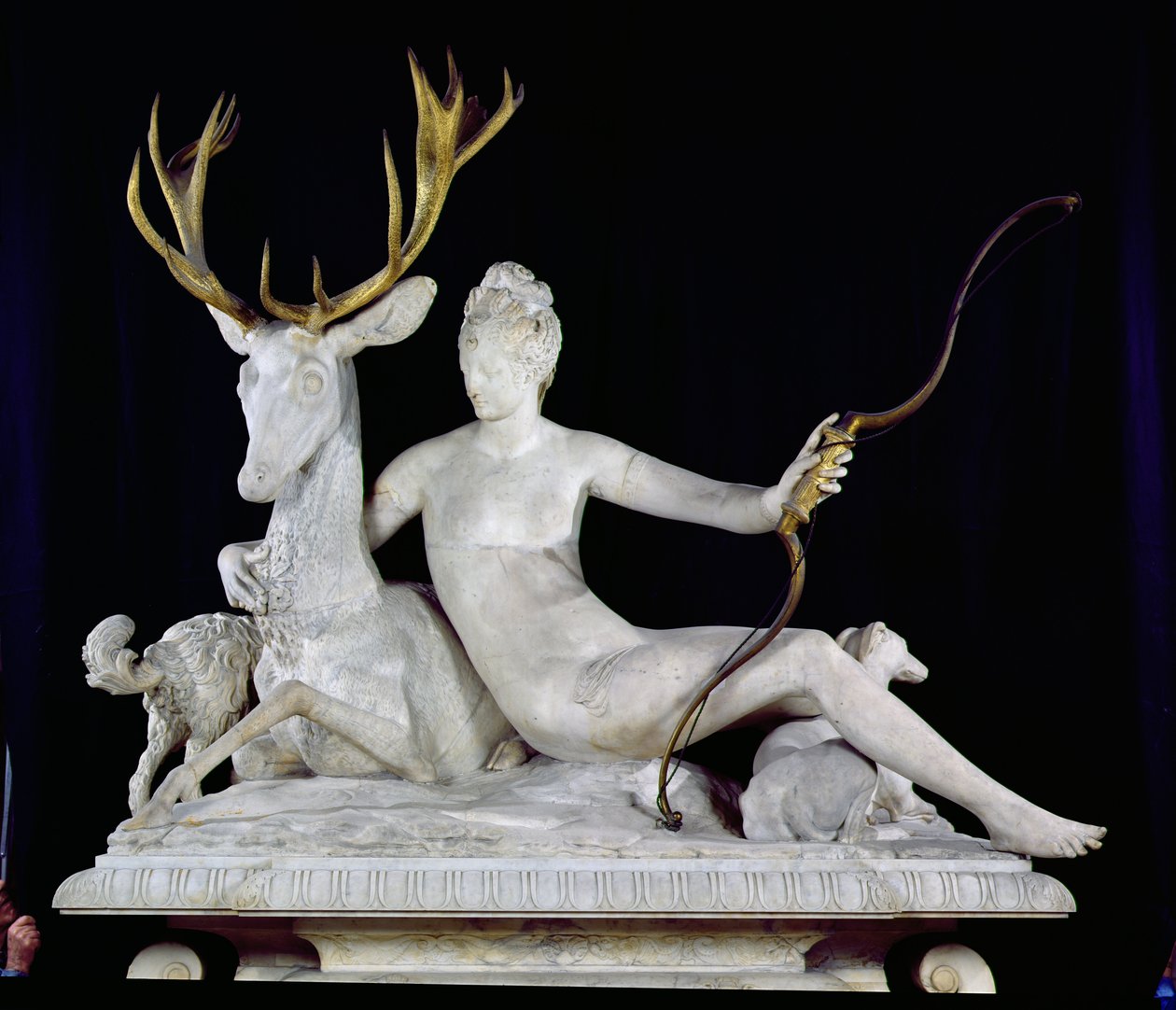 Diana bir geyiğe binmiş (mermer ve bronz) (ayrıca bkz. 148837) by Jean Goujon