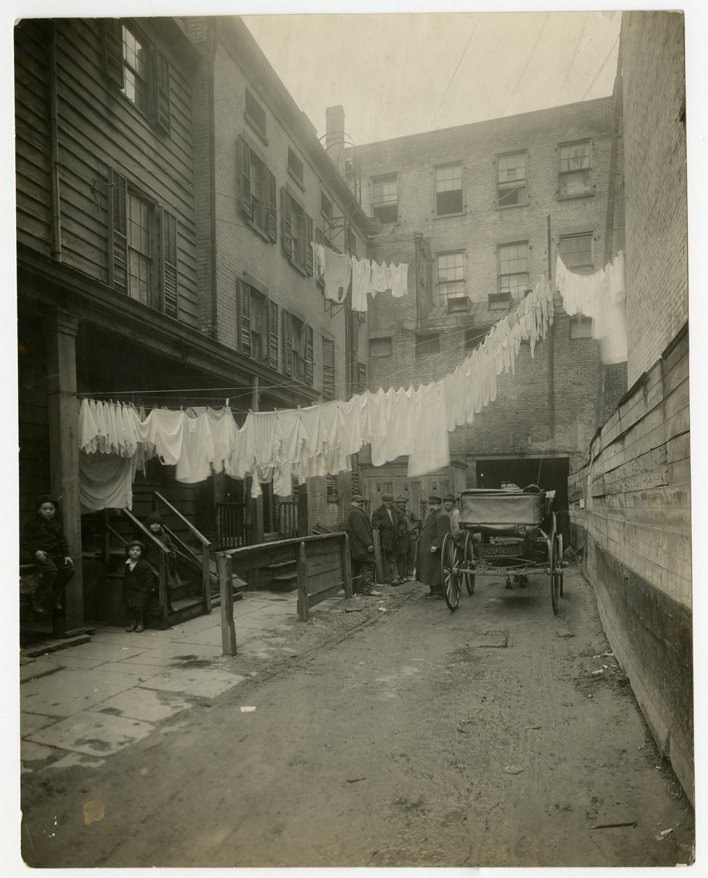 11 Christopher Street, Greenwich Village, New York, ABD, c.1917-20 (jelatin gümüşü fotoğraf) by Jessie Tarbox Beals