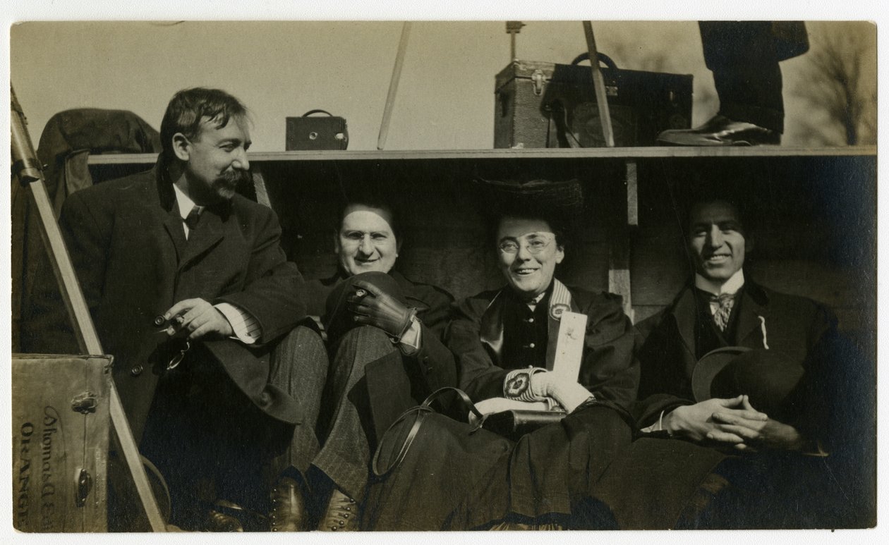 Arabanın arkasında tatilde Beals, c.1905-40 (jelatin gümüşü fotoğraf) by Jessie Tarbox Beals