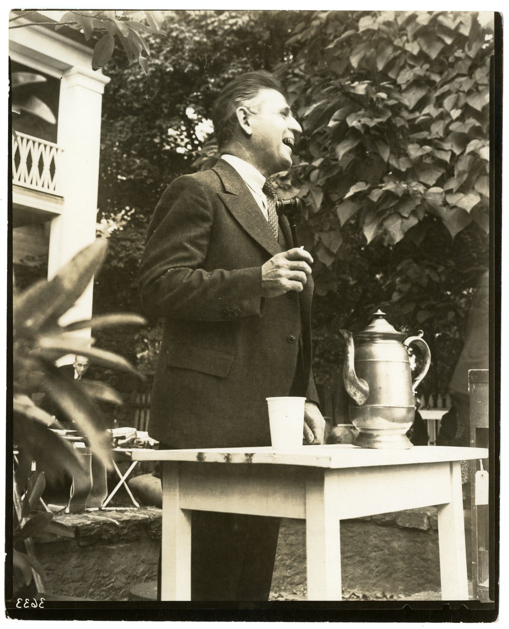 John W. Mitchell ünlü müzayedeci, Greenwich, Conn veya Weston, Conn