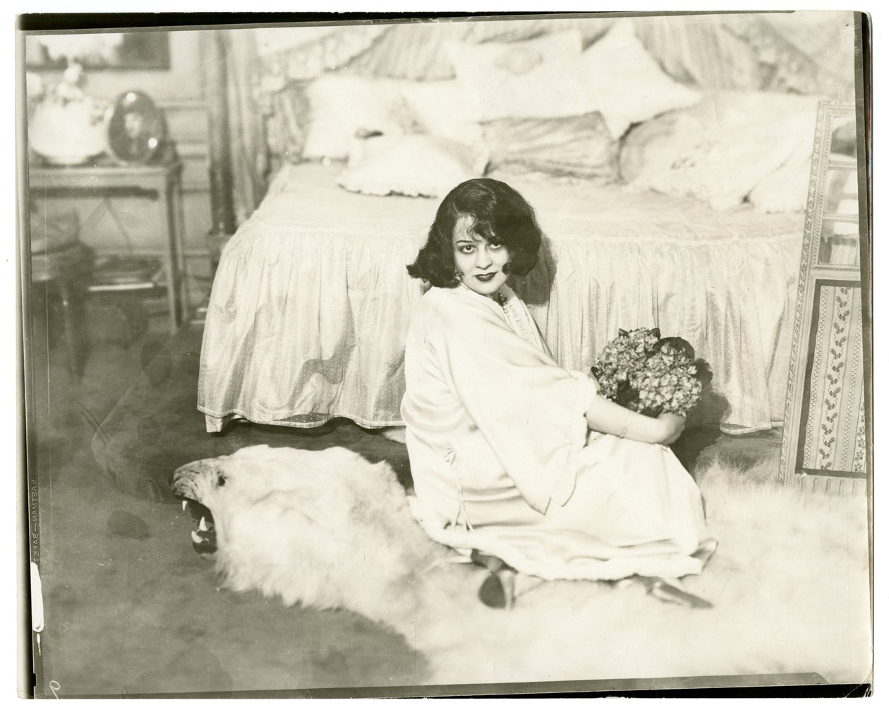 Lenore Ulric, c.1915-28 (jelatin gümüşü fotoğraf) by Jessie Tarbox Beals