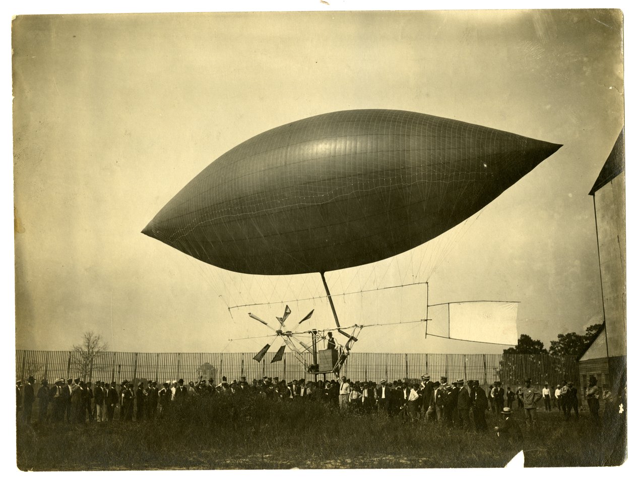 "Meteor" Hava Gemisi by Jessie Tarbox Beals