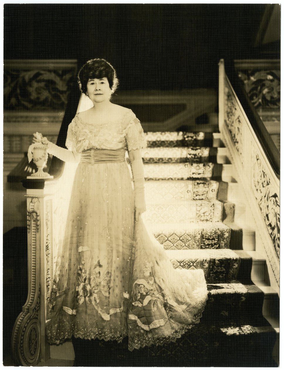 Bayan Frank G Logan, Chicago, sanat hamisi, c.1931-34 (jelatin gümüşü fotoğraf) by Jessie Tarbox Beals