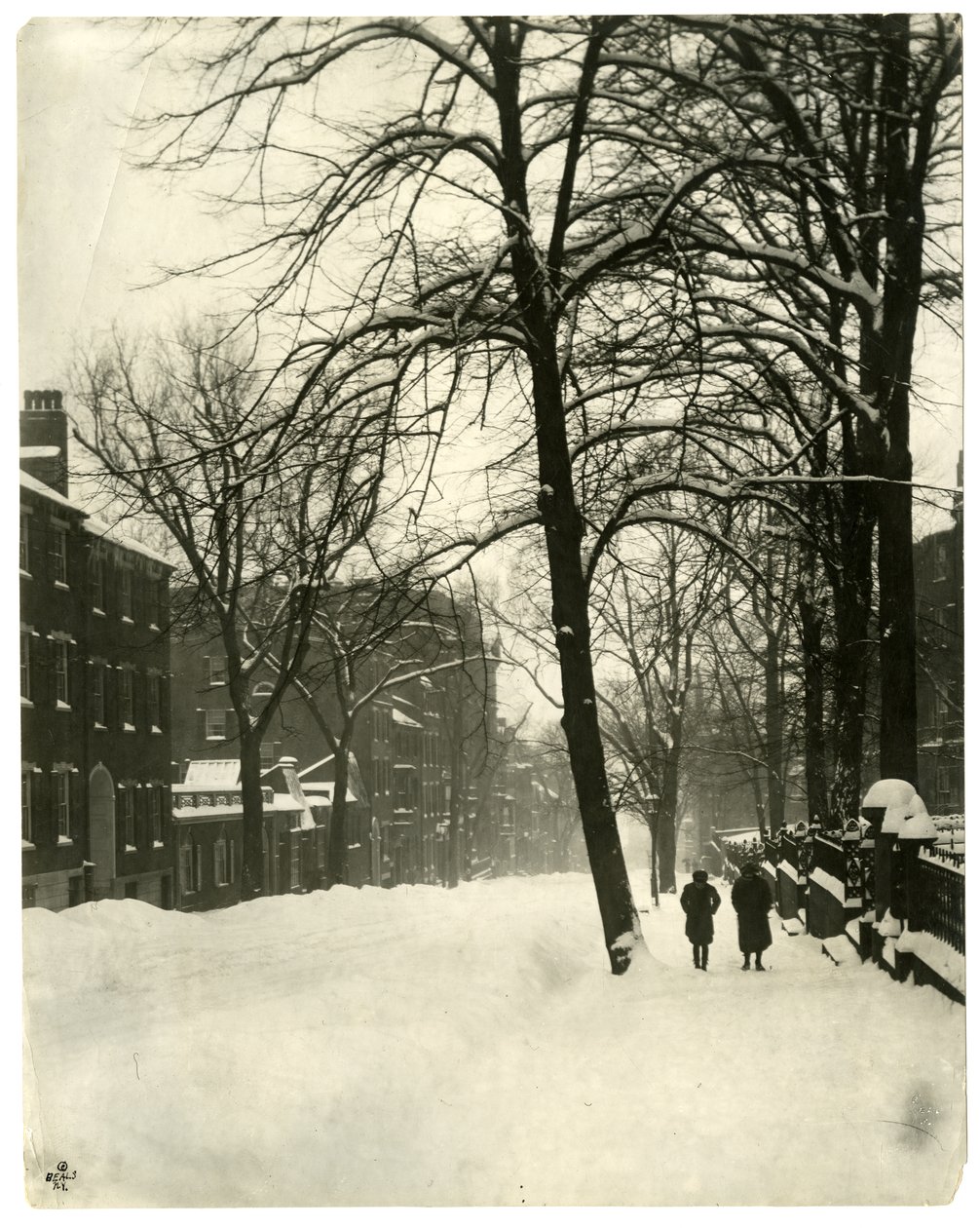 Mt Vernon Street, Boston, c.1902-10 (gelatin silver photo) by Jessie Tarbox Beals