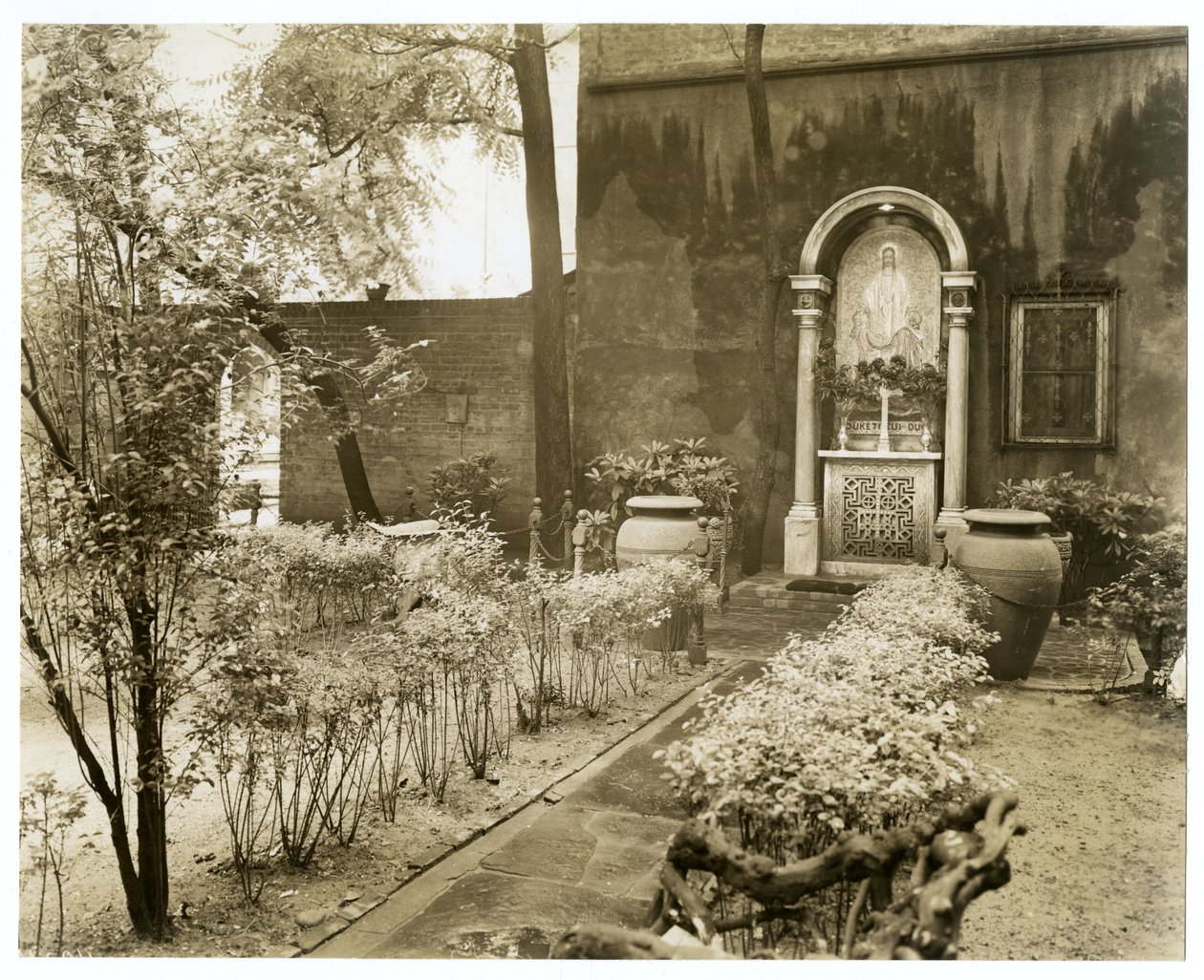 St John Kilisesi, Greenwich Village, New York, ABD by Jessie Tarbox Beals