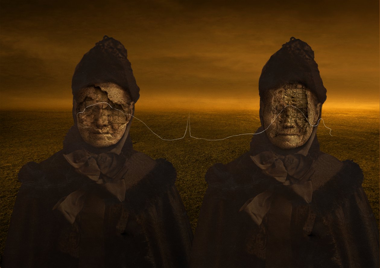 İkiz kız kardeşler, 2017 (fotoğraf) by Johan Lilja