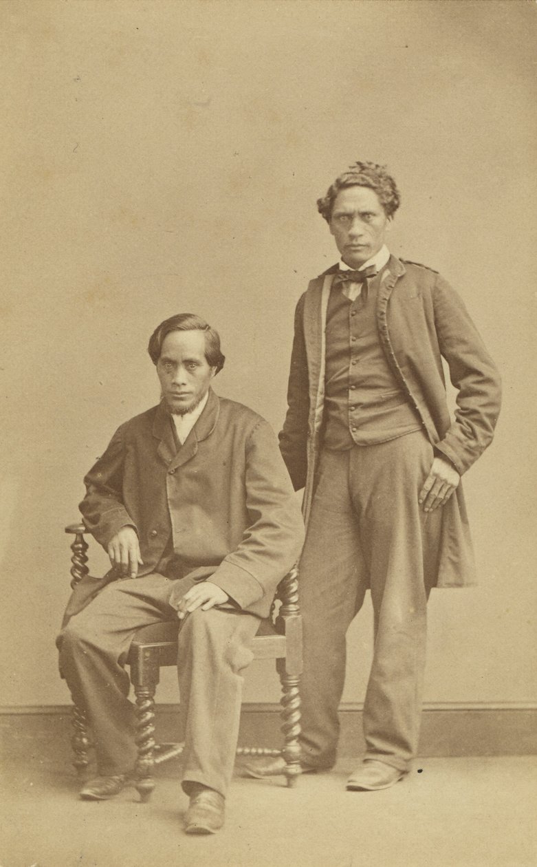 Raihana Tukarawa ve Paratene te Manu, c.1863 (albüm baskısı) by John Beattie
