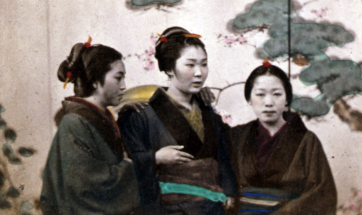 Japon kadınları, 1890 (el boyaması fotoğraf) by John Thomson