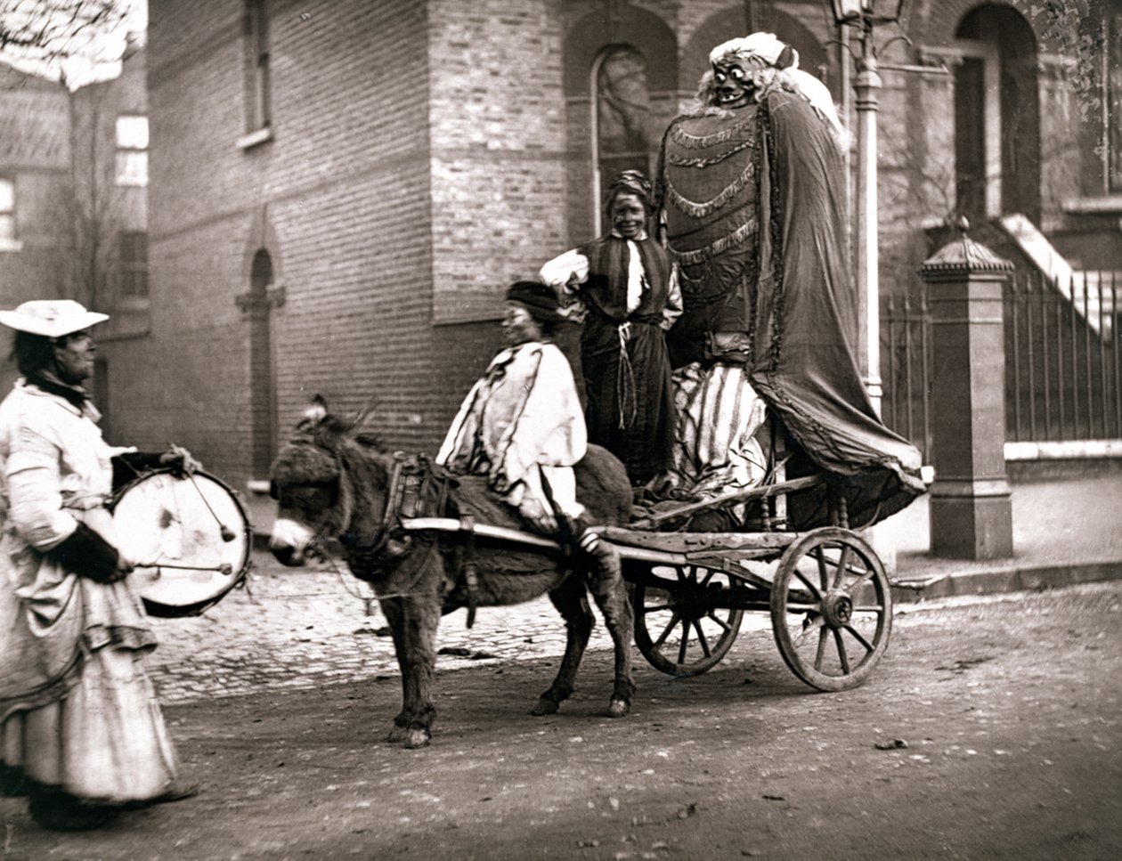 Kasım Effigies, 