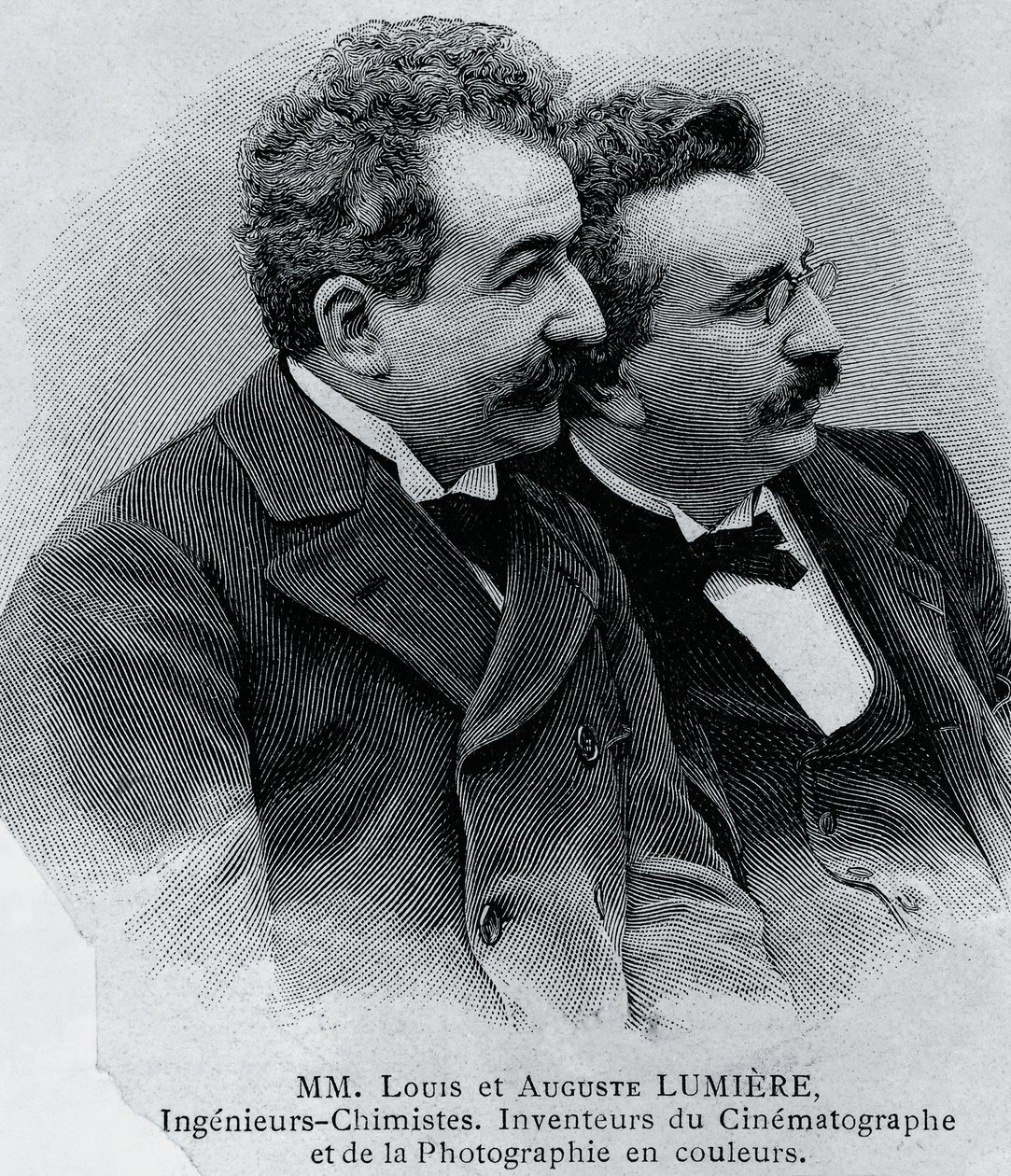 Auguste Marie Louis Nicolas Lumiere (1862-1954) ve Louis Jean Lumiere (1864-1948), Fransız girişimciler ve film projektörü mucitlerinin portresi, fotoğraftan oyma by Walter Charles Mills