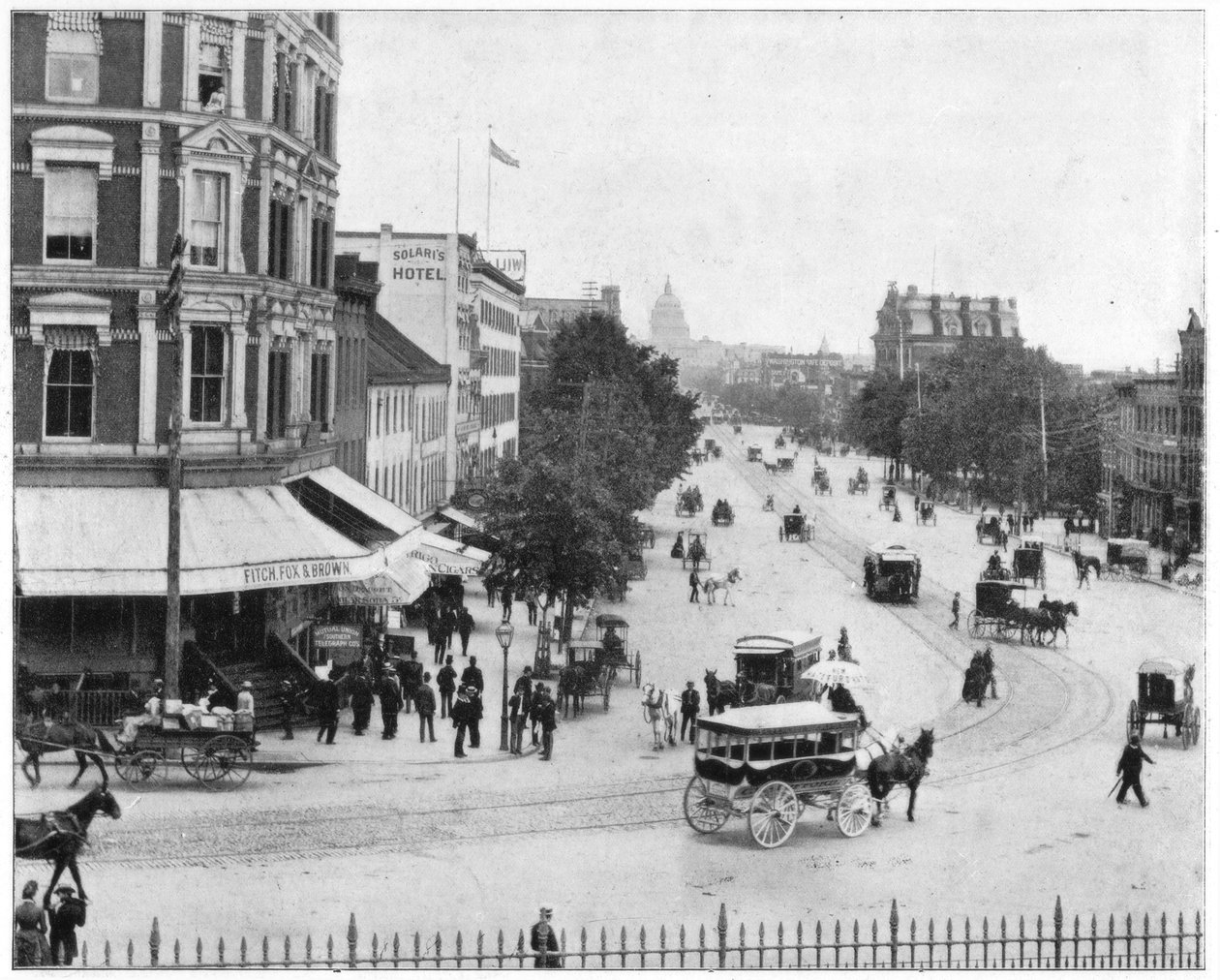 Pennsylvania Bulvarı, Washington DC, 19. yüzyılın sonlarında. by John L. Stoddard