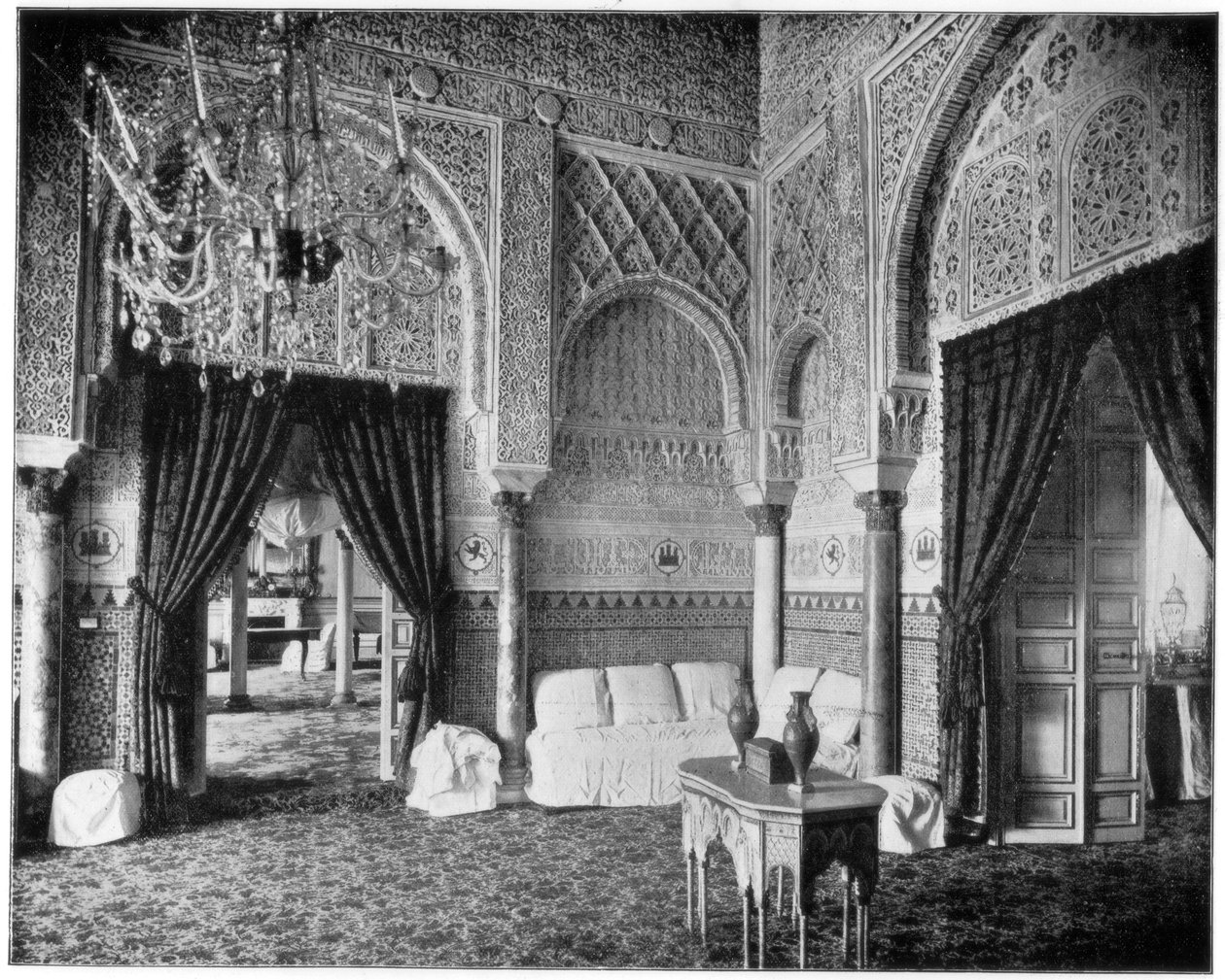 Maria de Padilla Salonu, Alcazar, Sevilla, İspanya, 19. yüzyılın sonlarında by John L. Stoddard