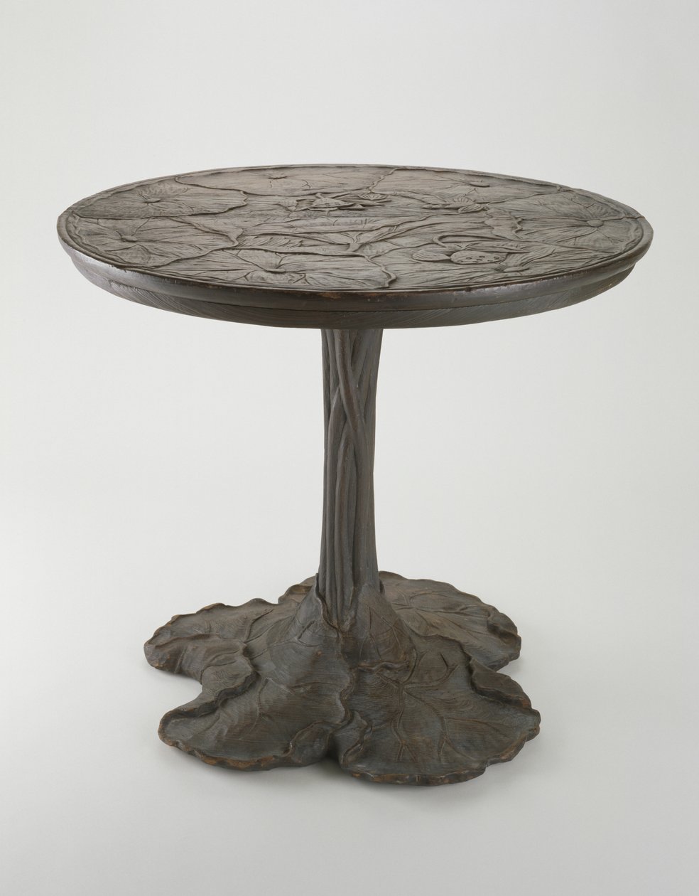 Lotus Masası, c.1905 (Jin-di-Sugi bitmiş selvi ağacı) by John Scott Bradstreet