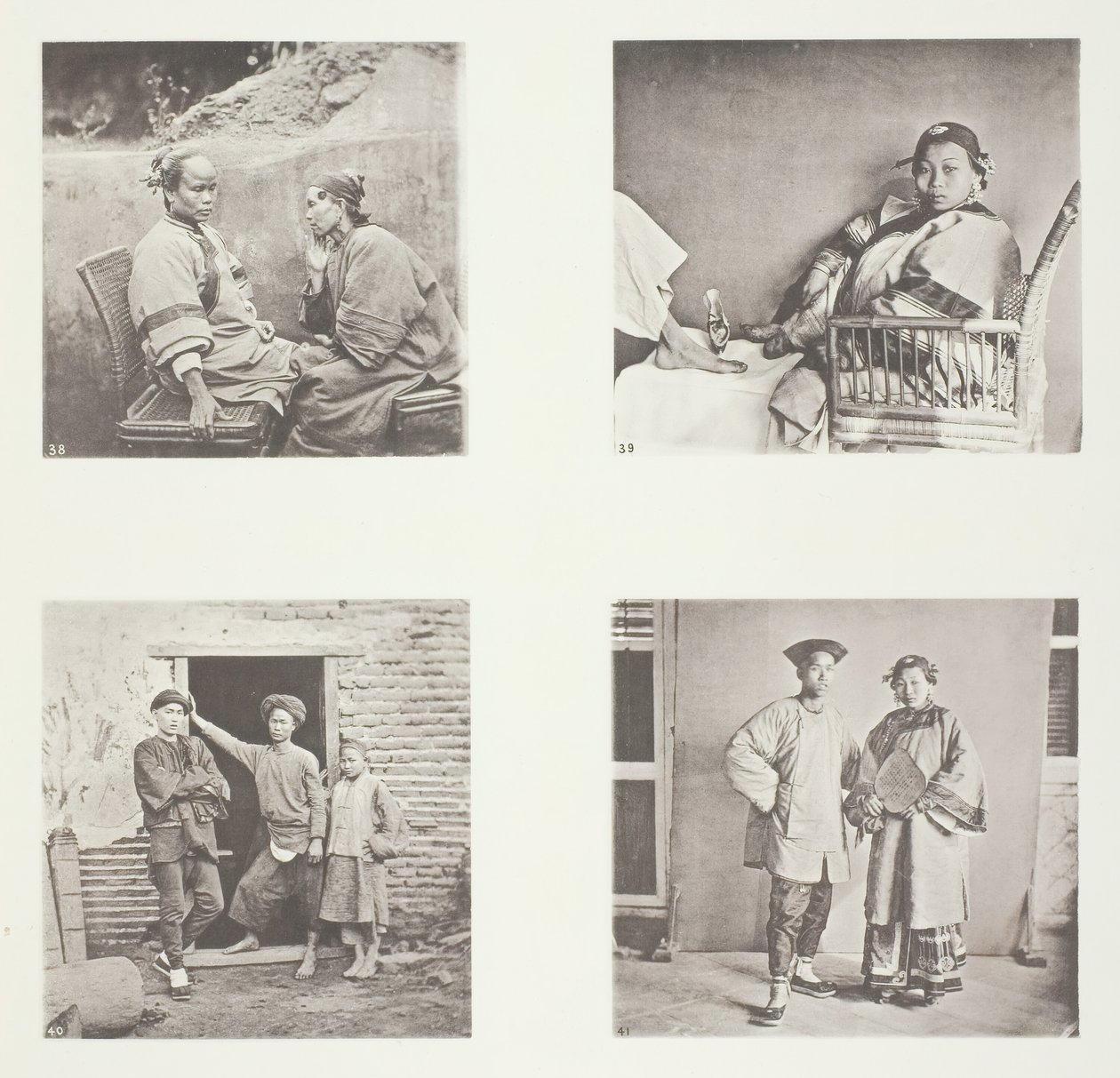 Amoy Kadınlar, Çinli Bir Hanımın Küçük Ayağı, Amoy Erkekler, Erkek ve Kadın Kostümü, Amoy, c.1868. by John Thomson