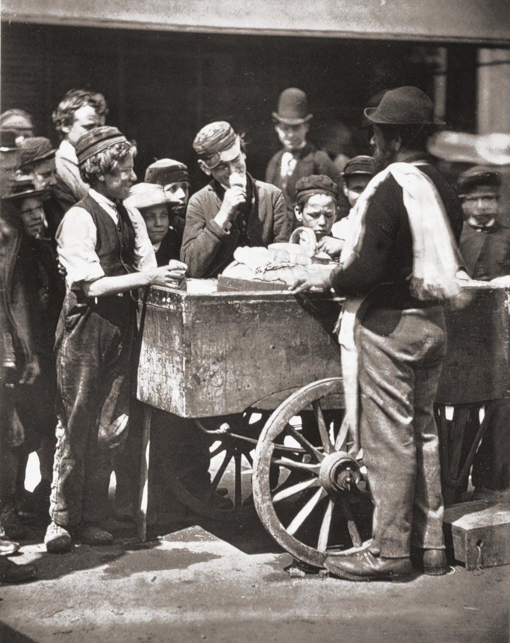J. Thomson ve Adolphe Smith