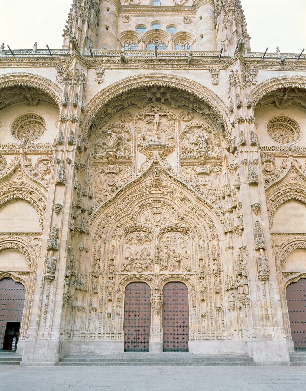 ಬರ್ತ್ ಗೇಟ್ (ಮರಳುಗಲ್ಲು) ಟರ್ಕಿ by Juan and Rodrigo Gil de Hontanon